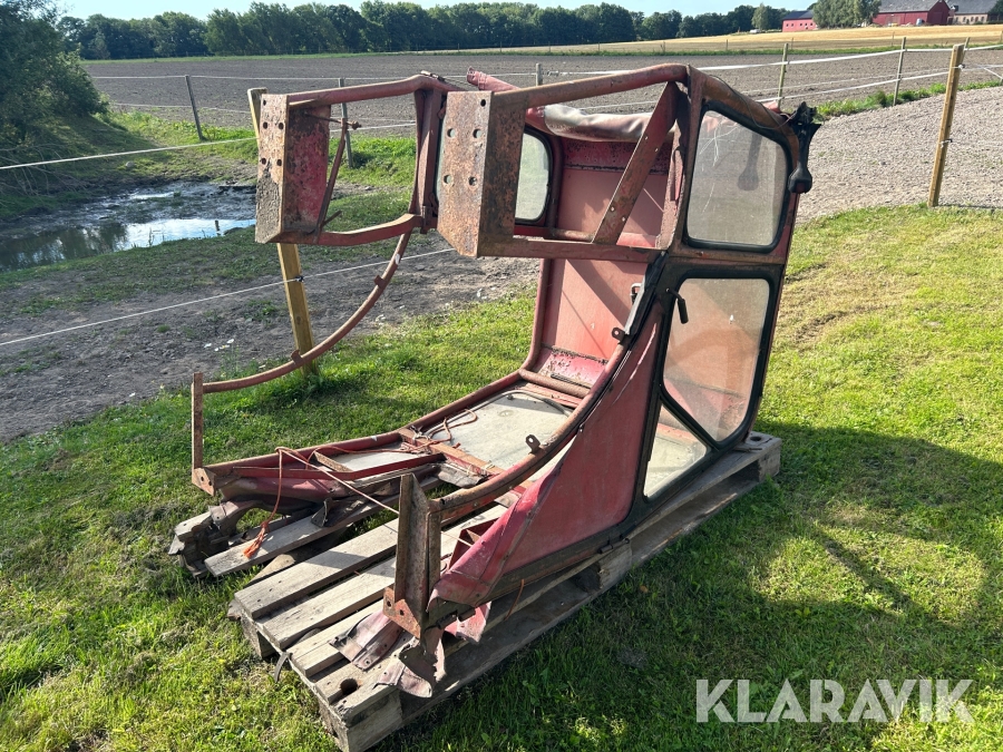 Traktorhytt Klippan Hytt till Volvo BM Buster 320