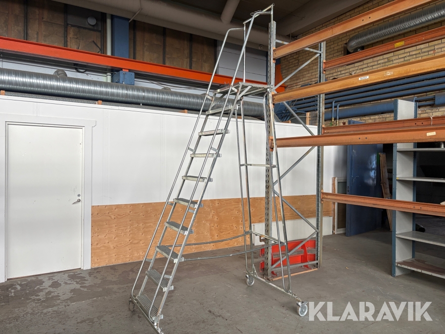 Arbetsplattform/ stega Paso