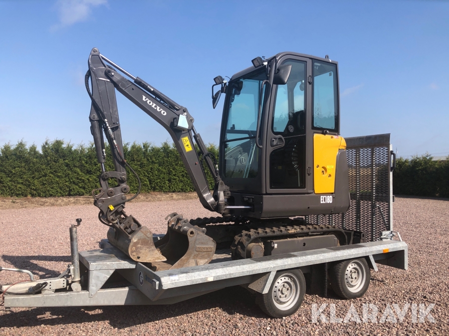 Minigrävare Volvo EC18D med tillbehör och maskinsläp