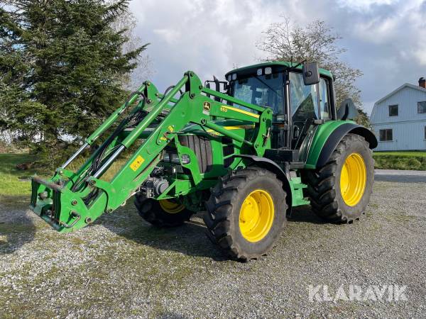 Traktor John Deere 6230 skogsutrustad