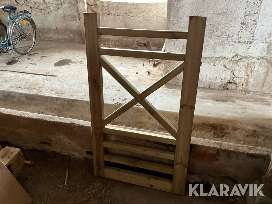 Grind av impregnerade reglar