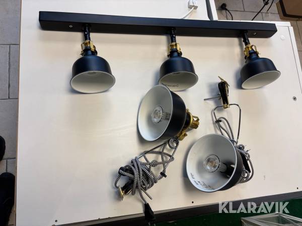 Taklampa / vägglampor Ikea inkl LED glödlampor