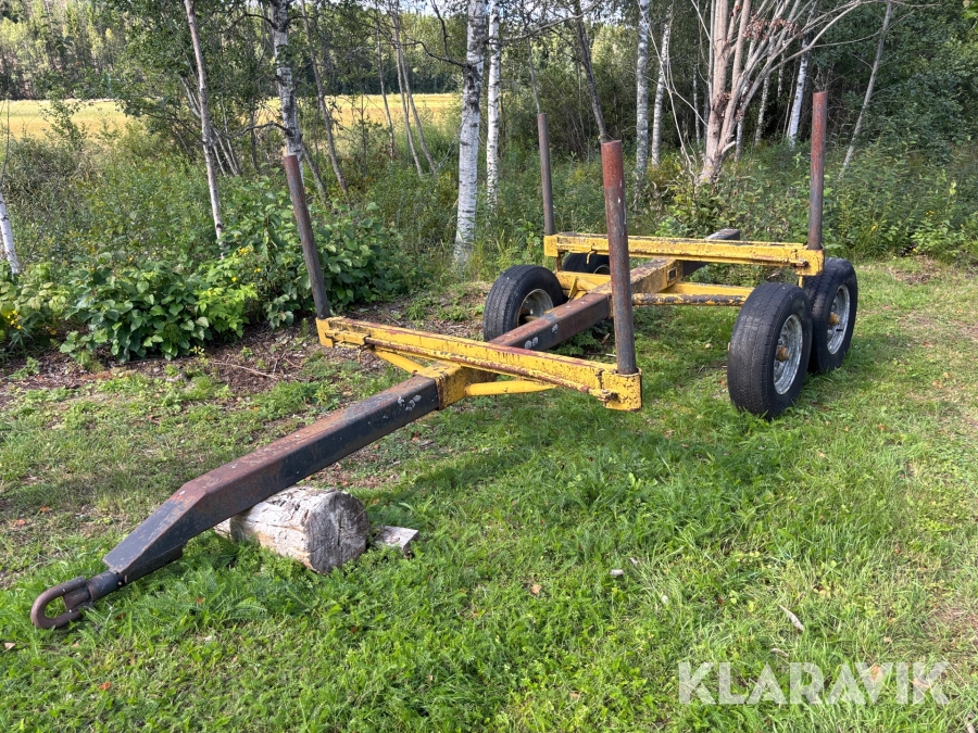 Skogsvagn Mohedavagnen med vajerkran