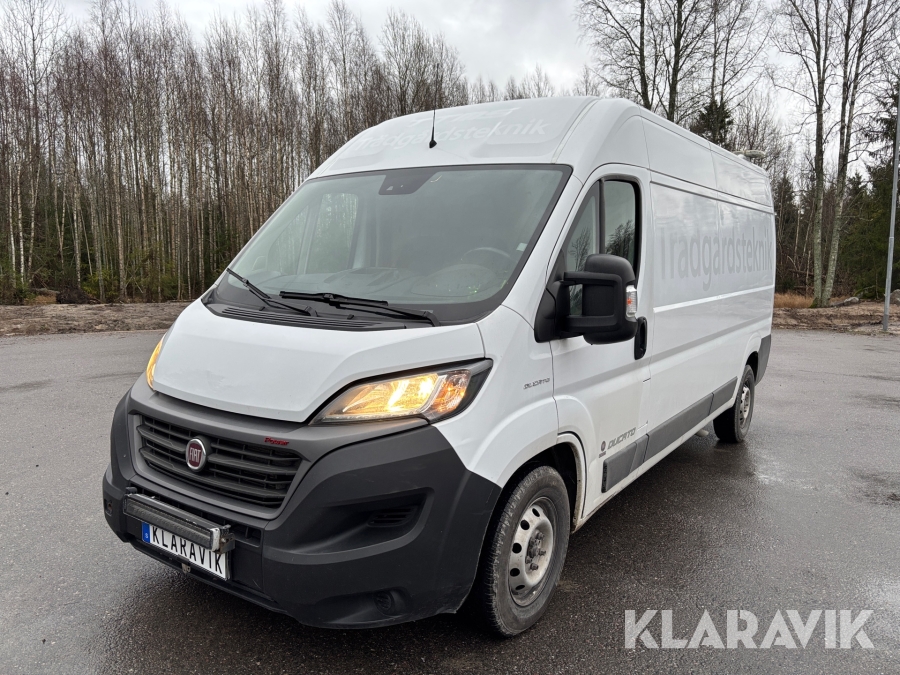 Skåpbil Fiat Ducato med verkstadsinredning