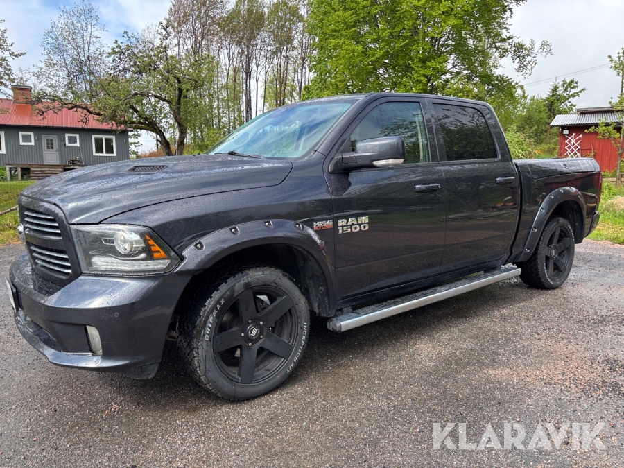 Pickup Dodge Ram 1500 4x4 Sport