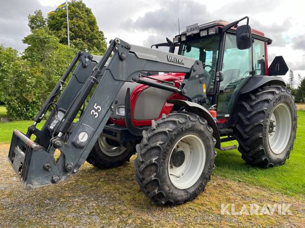 Traktor med lastare Valtra A75-4