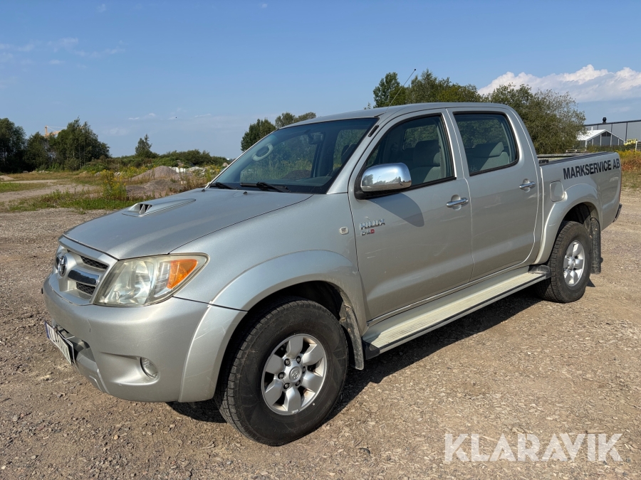 Pickup Toyota Hilux Dubbelhytt 2.5 4x4 Manuell 120 Hk