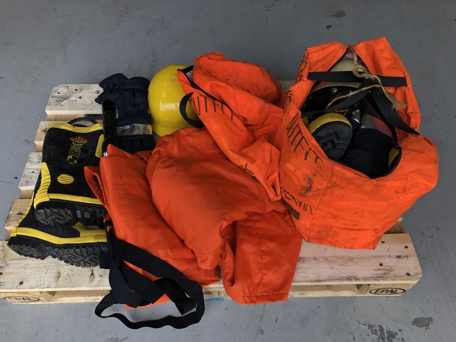 2 set Brandmansutrustning Viking XL