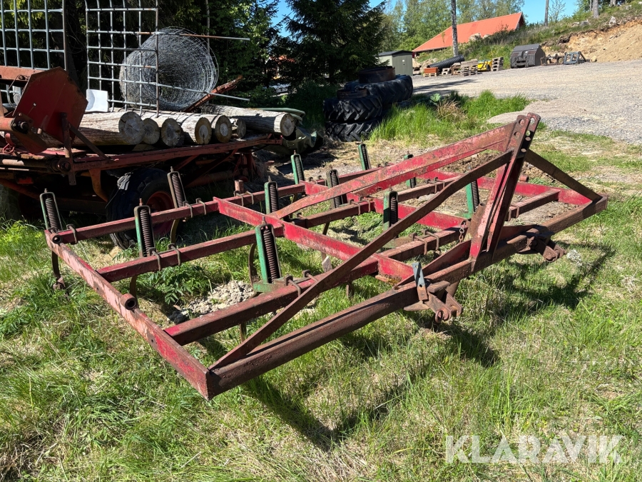 Buren Kultivator 2,9 m med trepunktsfäste