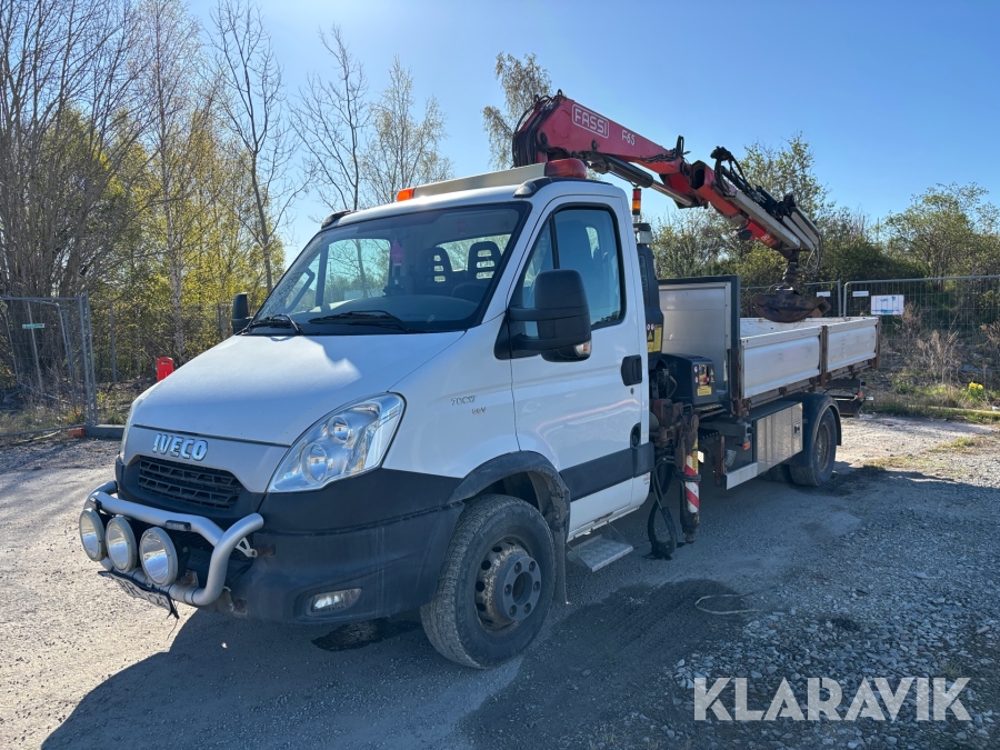 Pickup Iveco Daily 70C17 EEV med kran