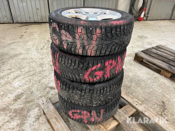 Vinterhjul på aluminiumfälgar Pirelli Carving Edge 4 st