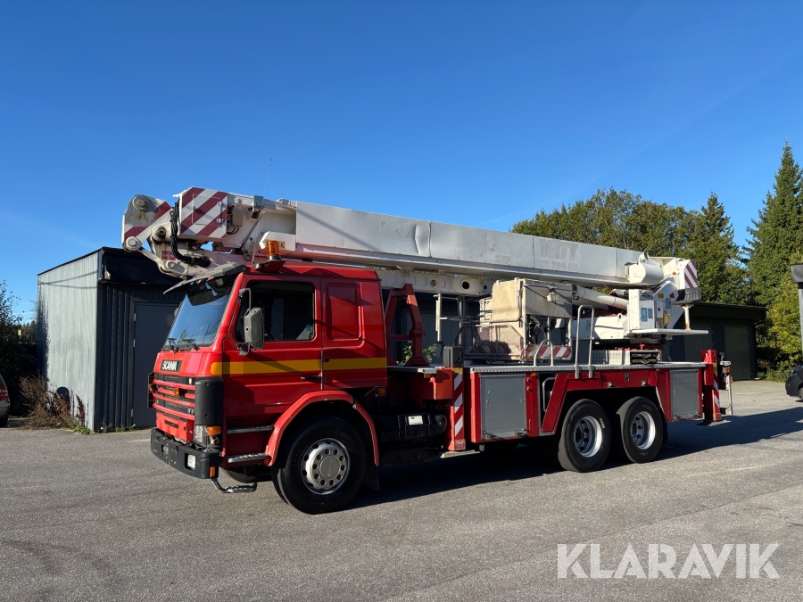 Brandbil/Lastbil med 32m brontolift Scania P113HL6X2