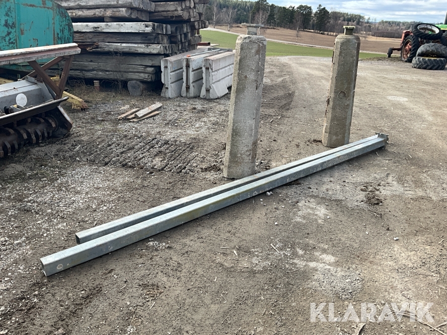 Betongfundament med stolpe 2st