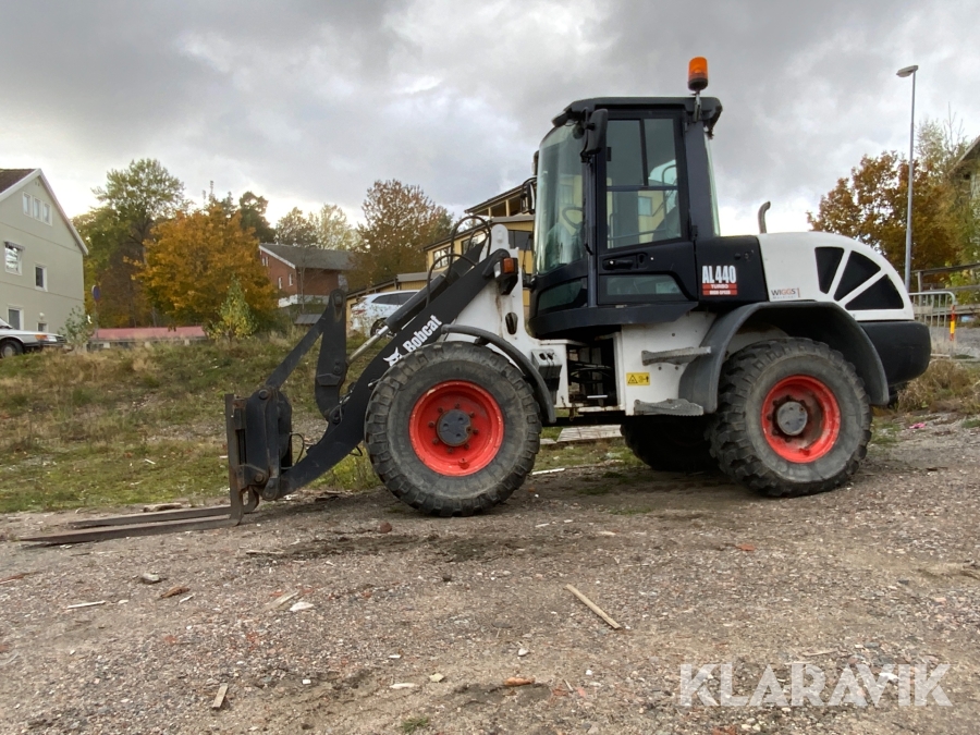 Lastmaskin Bobcat AL440 + 3 redskap