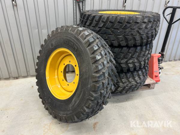 Entreprenaddäck med fälg Nokian 360/80R20