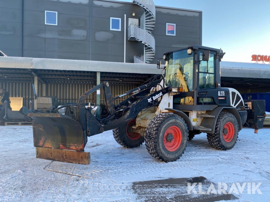 Klaravik Auktioner | Redskapsbärare Bobcat AL275 D