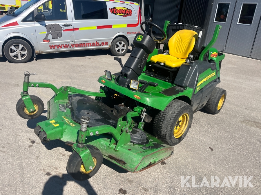 Åkgräsklippare John Deere 1570 Terrain Cut