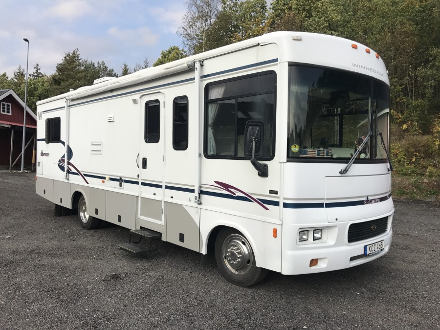 Husbil med slide out (fullutrustad)