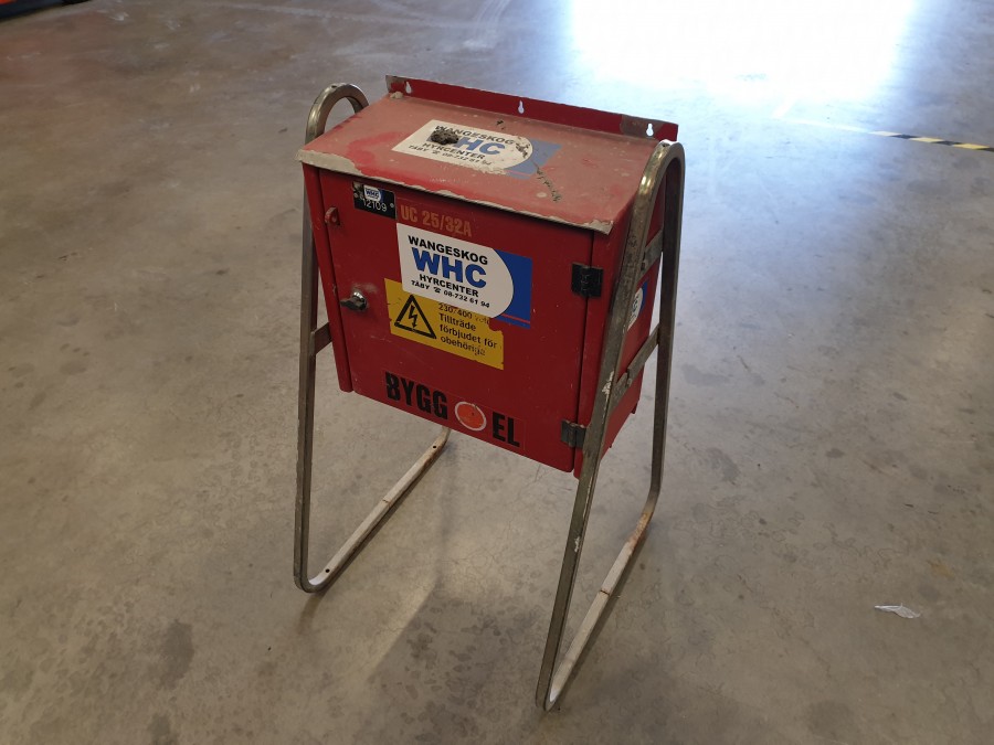 Elcentral UC-32A SKÅP Bygg EL UC 25/32A