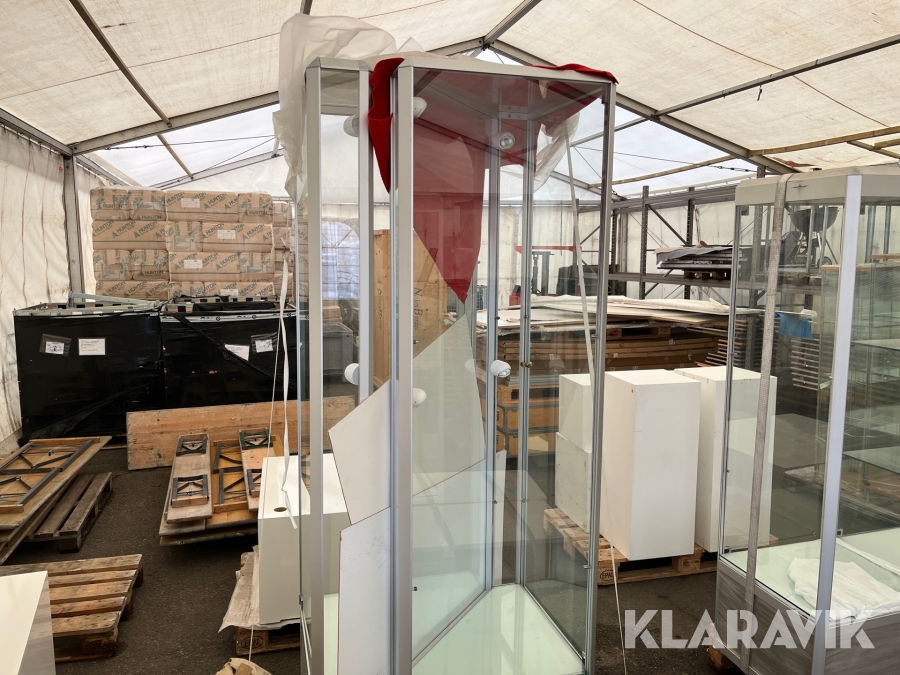 Glasmonter med belysning 2 st