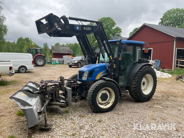 Traktor New Holland TN75DA