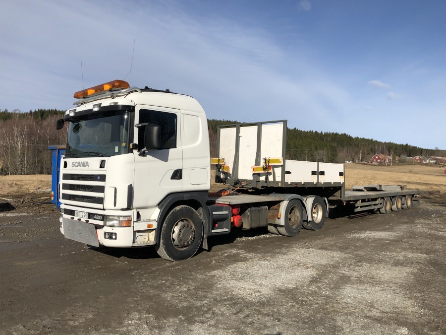 Dragbil med Jumbotrailer