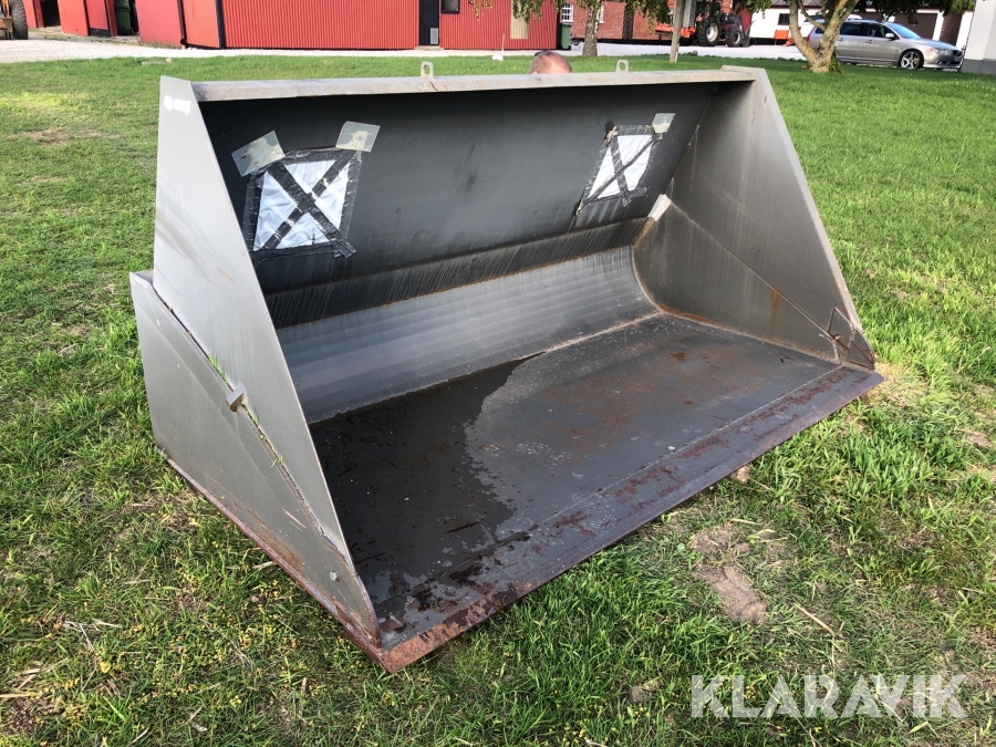 Planeringsskopa Norje med snökrage 