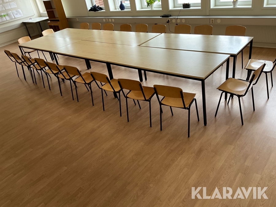 Bord och stolar 6+22 st