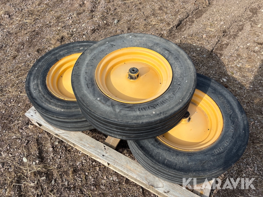 Däck till Väderstad rapid