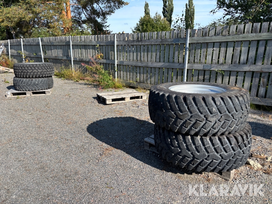Entreprenaddäck 420/65R24IND BKT Ride Max 4st