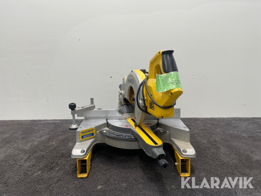 Kap&geringsåg Dewalt DW777
