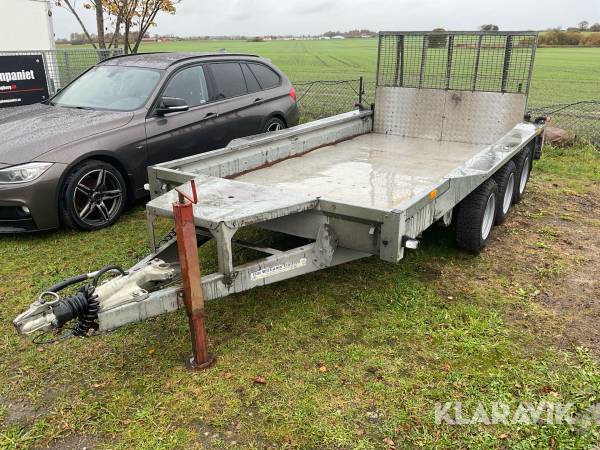 Maskinsläp Ifor Williams 3-axl