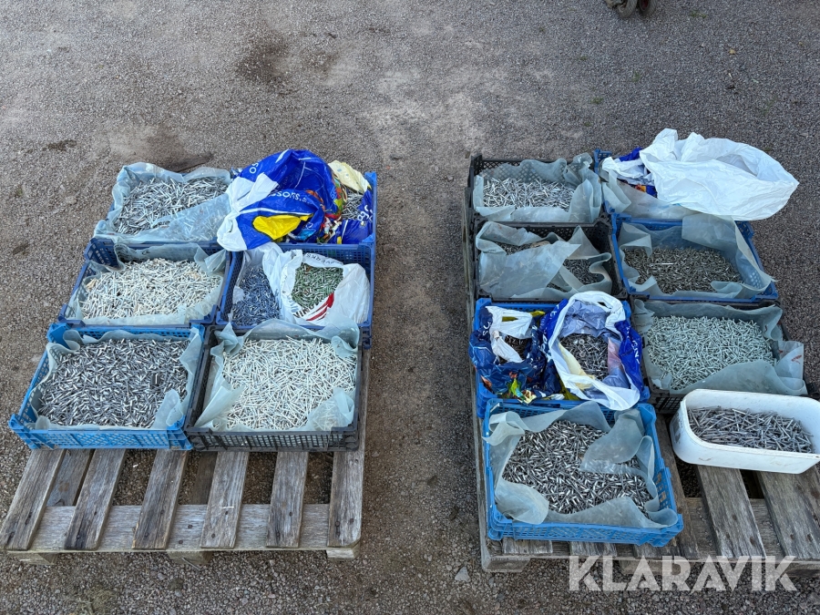 Parti med popnit i aluminium olika färger