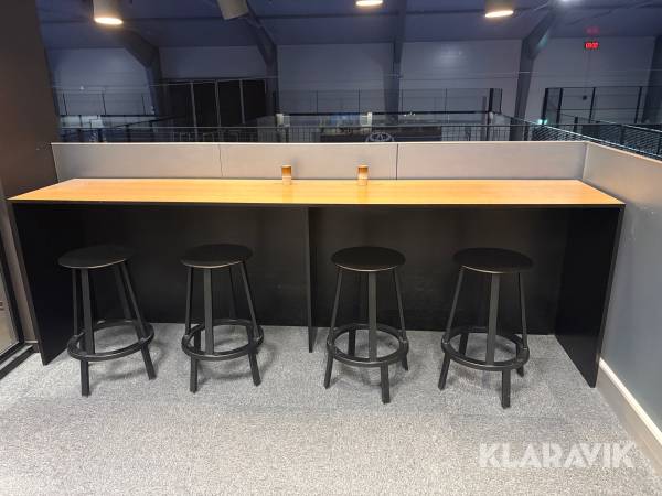 Bord Mio Public med barstolar