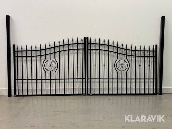 Motorstyrd smidesgrind Staketgrossisten Vilhelmina 400x140cm