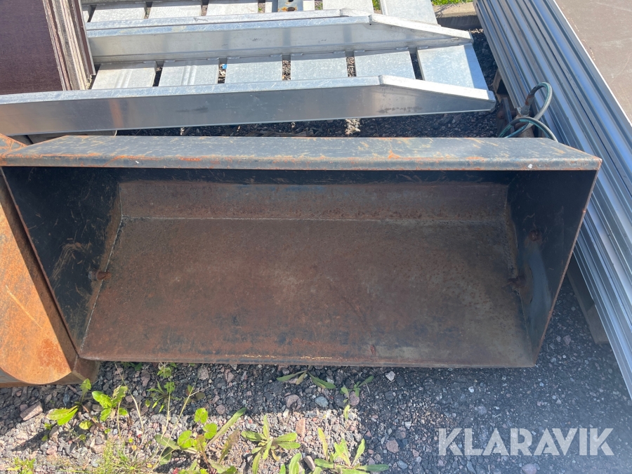 Redskapsbärare Howard Turf Blazer 727 Diesel 4x4