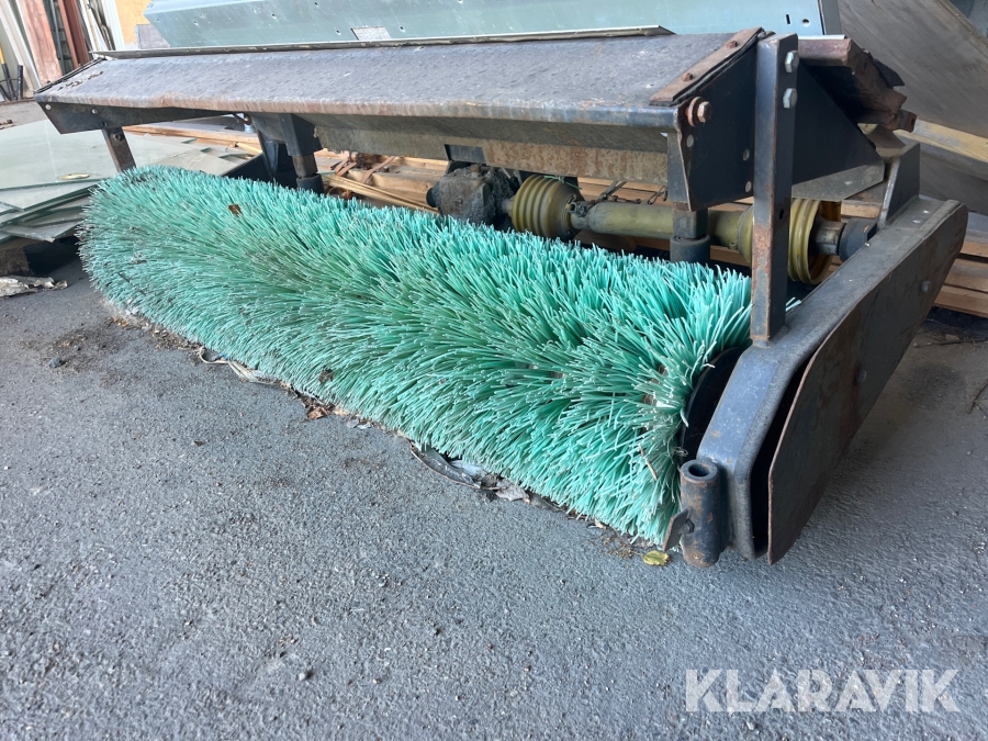 Redskapsbärare Howard Turf Blazer 727 Diesel 4x4