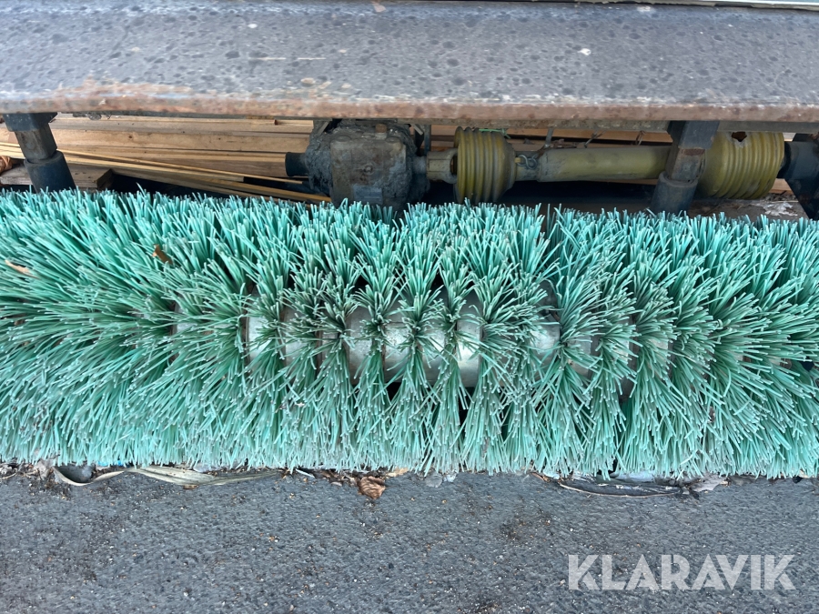 Redskapsbärare Howard Turf Blazer 727 Diesel 4x4