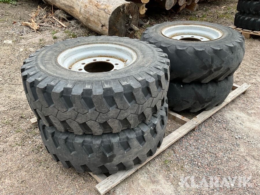 Entreprenaddäck 335/80-20/12.5-20 Volvo l30