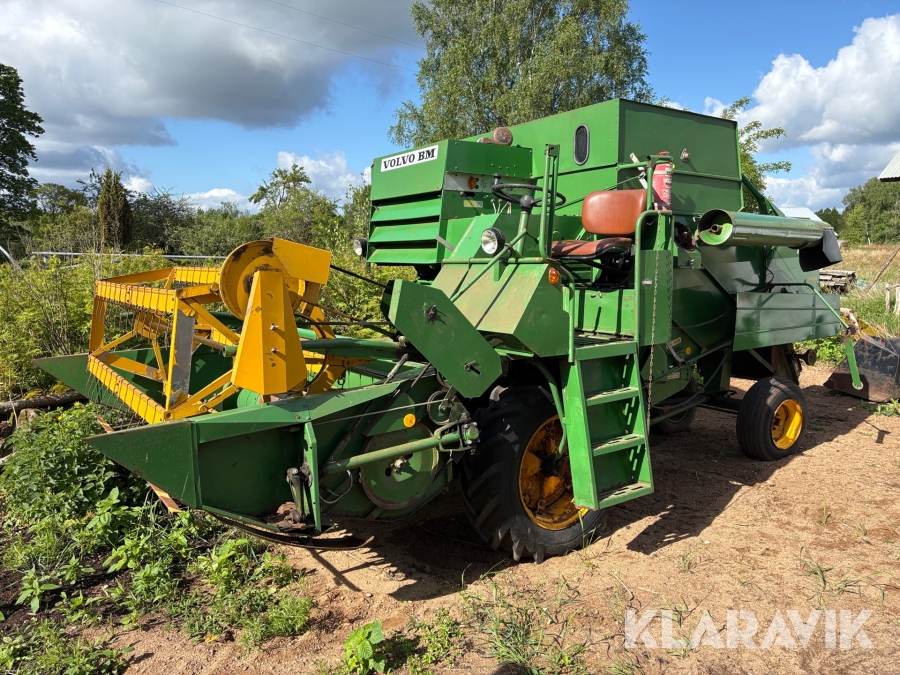 Tröska Volvo BM Aktiv 800