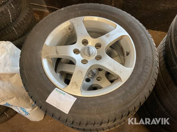 4st vinterdäck med fälg 215/60-16 Toyo Snowprox