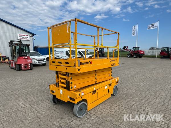 Saxlift Haulotte Compact 12