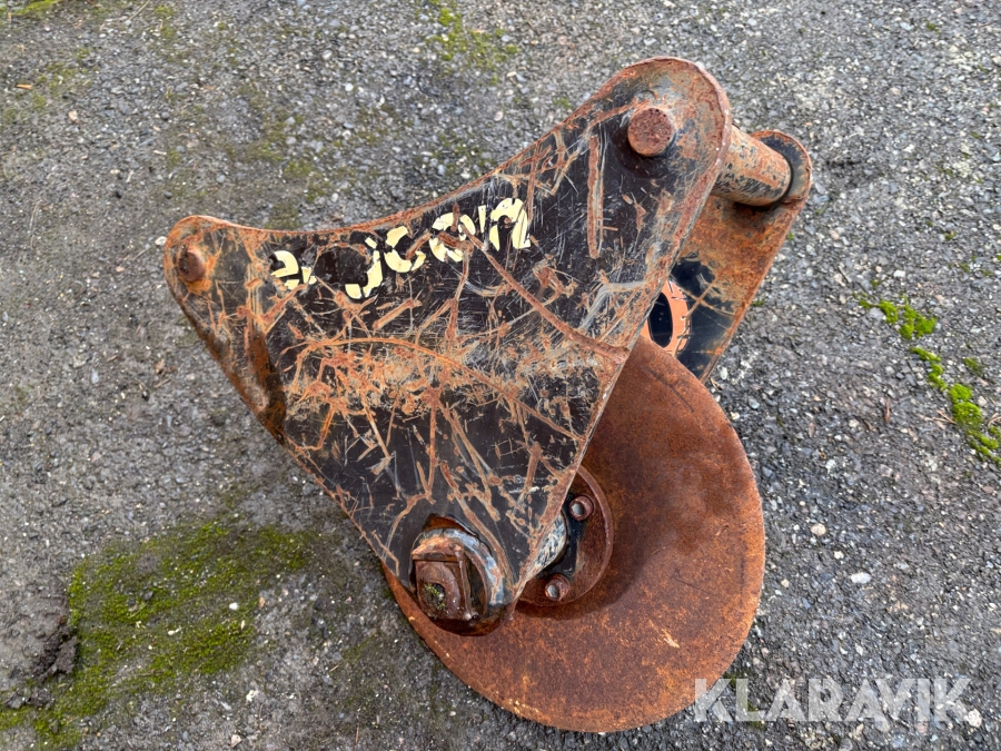 Asfaltsskärare Engcon TC 15 470 S60