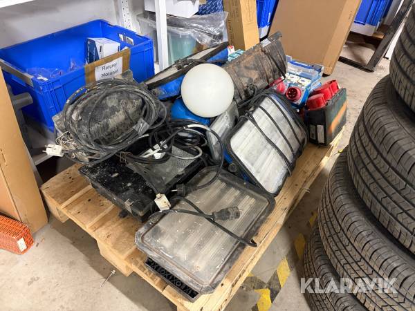 Bygglampor och elcentraler