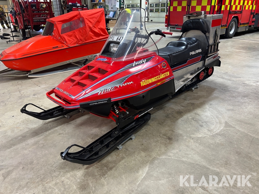 Skoter Polaris Indy Widetrak