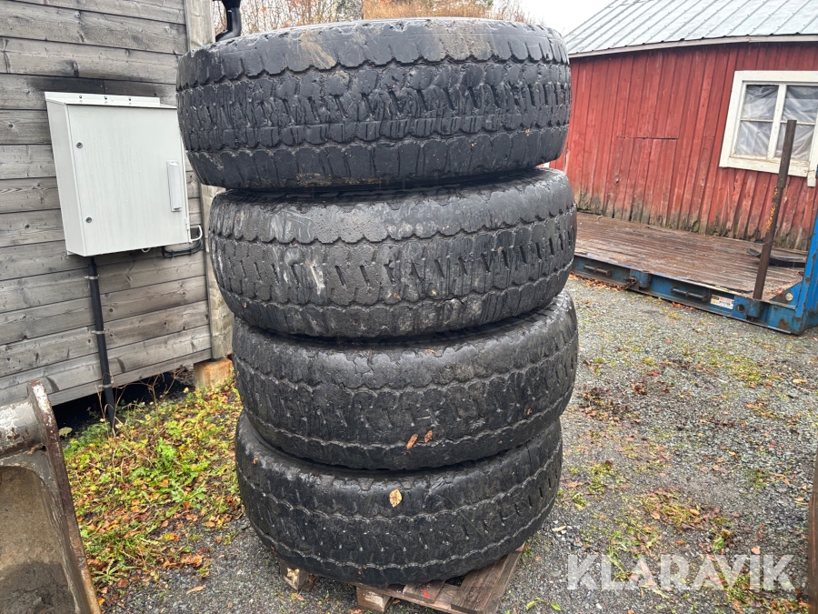 Entreprenaddäck Bridgestone V-Steel Snow Wedge 4st med fälg