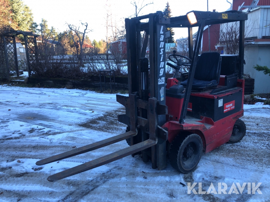 Truck Lansing Foer 15.1