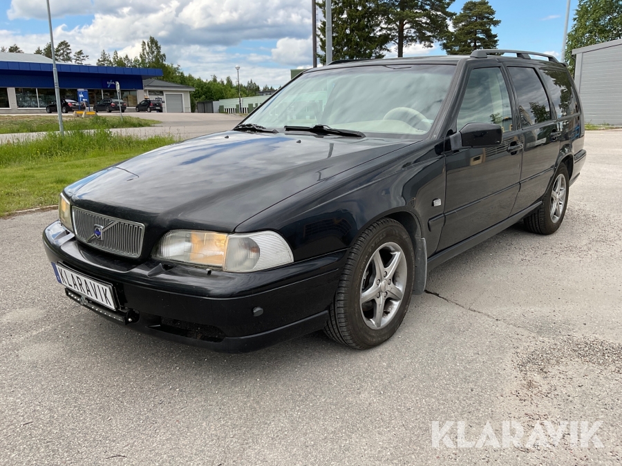 A-Traktor Volvo V70 2,5 GLT