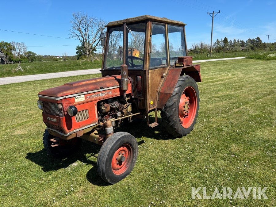 Traktor Zetor 4718
