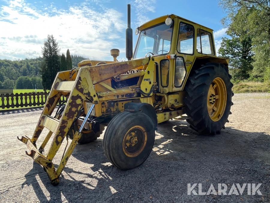 Traktor Volvo BM T 650 med Tranås-Lastaren T1700